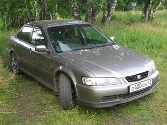 2000 Honda Accord Photos