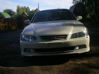 2000 Honda Accord Photos