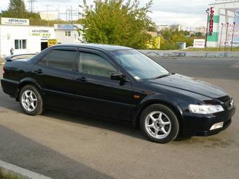 2000 Honda Accord Photos