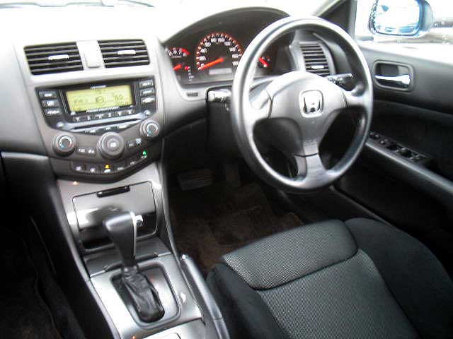 2002 Honda Accord Photos
