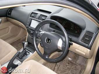 2002 Honda Accord Photos