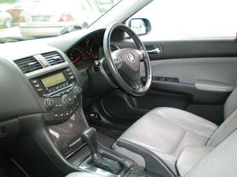 2002 Honda Accord Pictures