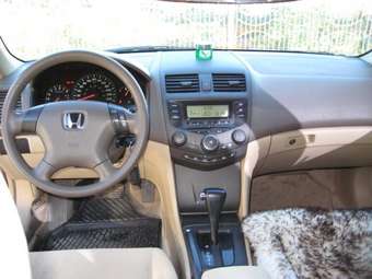 2002 Honda Accord Photos