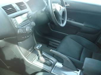 2002 Honda Accord Photos