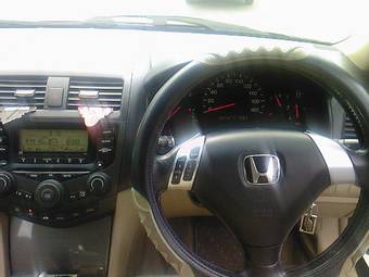 2002 Honda Accord Photos