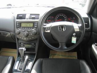 2003 Honda Accord Photos