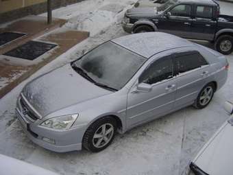 2003 Honda Accord Photos
