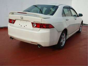 2003 Honda Accord Photos