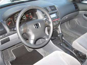 2003 Honda Accord Photos