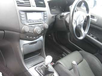 2003 Honda Accord Pictures