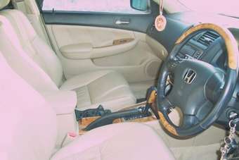 2003 Honda Accord Photos