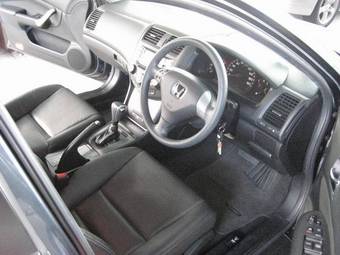 2003 Honda Accord Pictures
