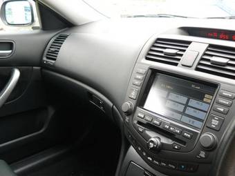 2003 Honda Accord Photos