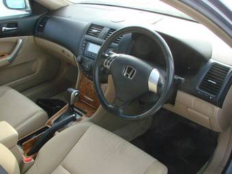 2003 Honda Accord Photos