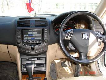 2003 Honda Accord Photos