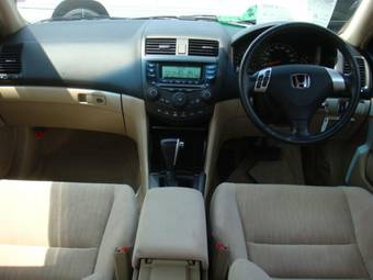 2003 Honda Accord Pictures