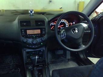 2003 Honda Accord Pictures