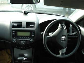 2003 Honda Accord Photos
