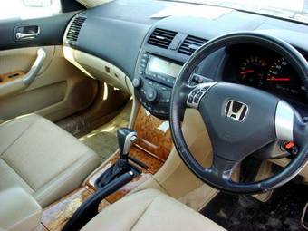 2003 Honda Accord Photos