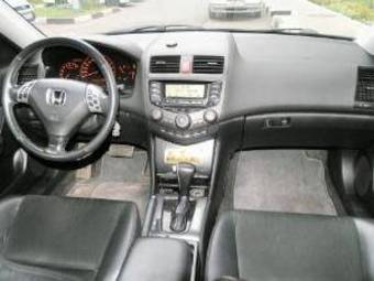 2003 Honda Accord Pictures