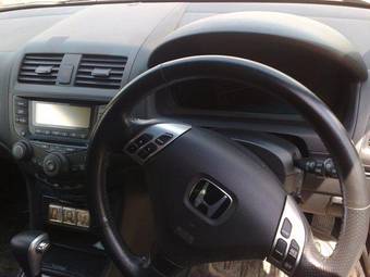2003 Honda Accord Photos