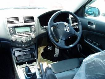 2003 Honda Accord Pictures