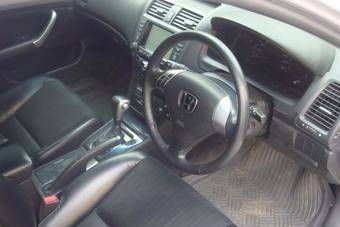 2003 Honda Accord Photos