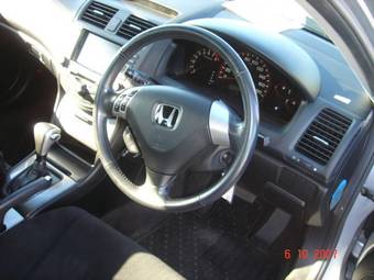 2003 Honda Accord Photos