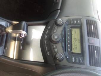 2003 Honda Accord Photos