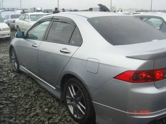 2003 Honda Accord Wallpapers