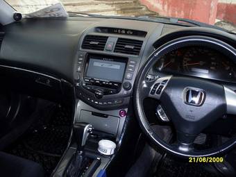 2003 Honda Accord Pictures