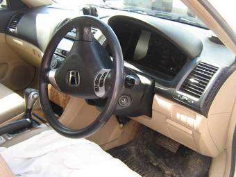 2003 Honda Accord Pictures