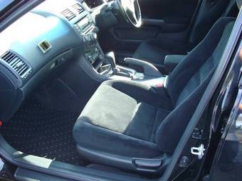 2003 Honda Accord Pictures