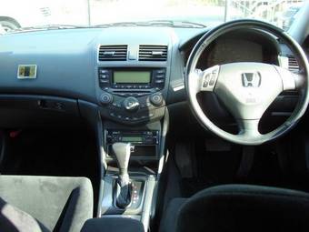 2003 Honda Accord Photos