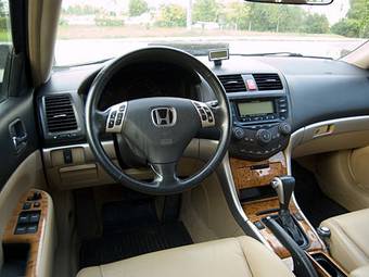 2003 Honda Accord Photos