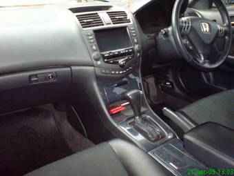 2003 Honda Accord Photos