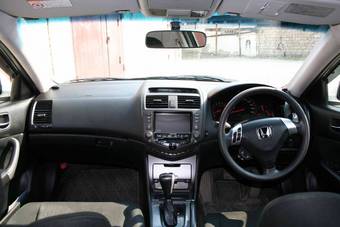 2003 Honda Accord Photos