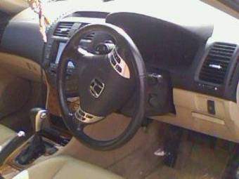 2003 Honda Accord Images