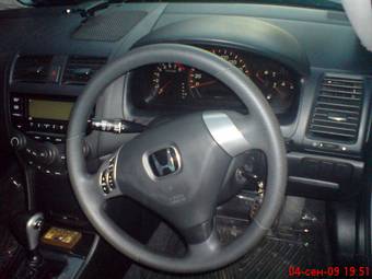 2003 Honda Accord Photos