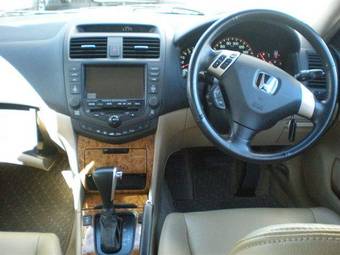 2003 Honda Accord Pictures