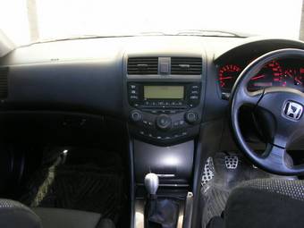 2003 Honda Accord Pictures