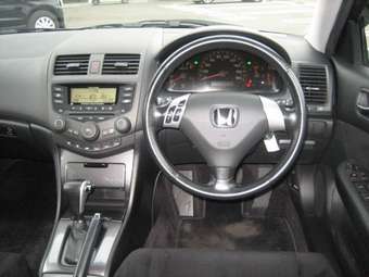 2004 Honda Accord Pictures