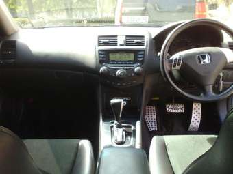 2004 Honda Accord Pictures