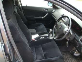 2004 Honda Accord Pictures