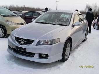 2004 Honda Accord Pictures