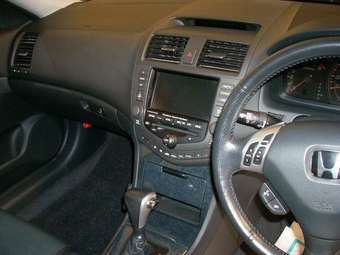 2004 Honda Accord Pictures