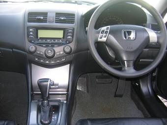 2004 Honda Accord Pictures