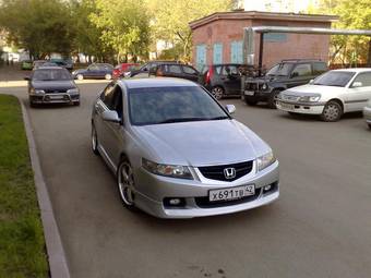 2004 Honda Accord Photos