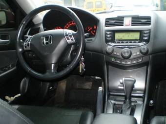 2004 Honda Accord Pictures