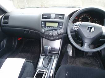 2004 Honda Accord Photos